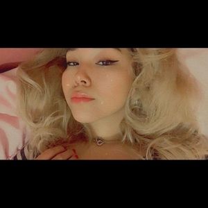 Meet your posher, Selena